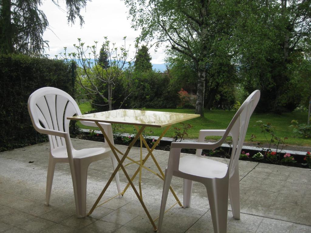 אוויאן-לה-באן Hotel Les Pavillons Du Golf מראה חיצוני תמונה