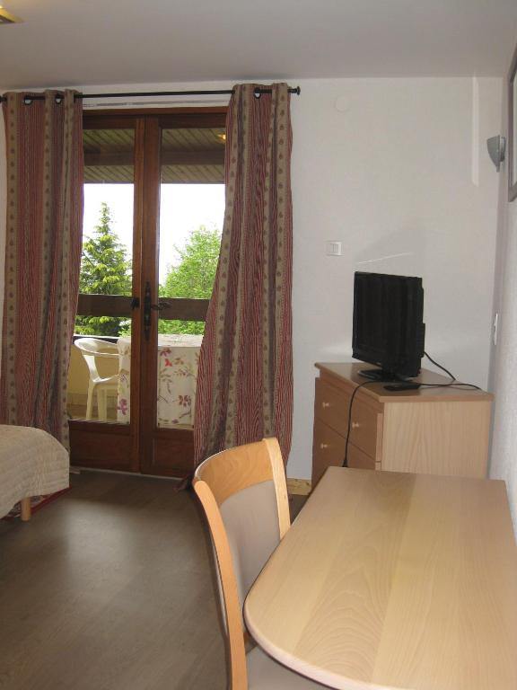 אוויאן-לה-באן Hotel Les Pavillons Du Golf מראה חיצוני תמונה